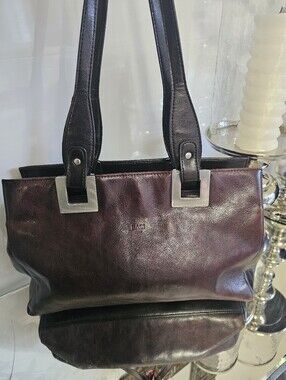 Baci  Y2K Era Women’s Leather Shoulder Bag in Dark Plum